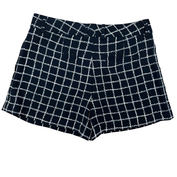 Armani Exchange Black and White Checkered Women's Shorts Like New - Picture 5 of 8